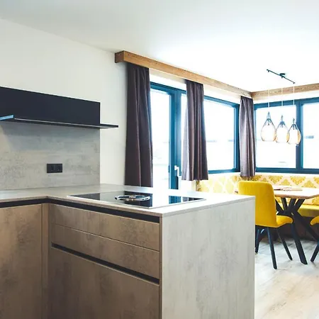 Austria Aparthotel 4*